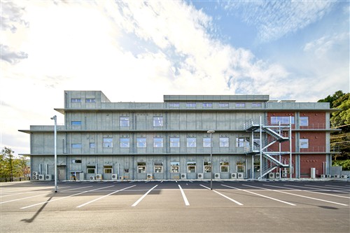 庁舎　北立面