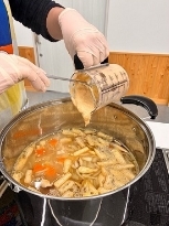 呉汁⑥大豆を入れる