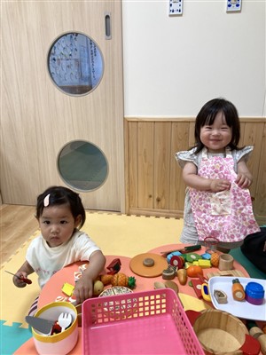 ままごとしてる