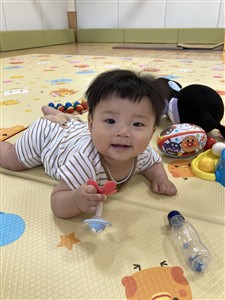 おもちゃでご機嫌