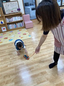 誰通